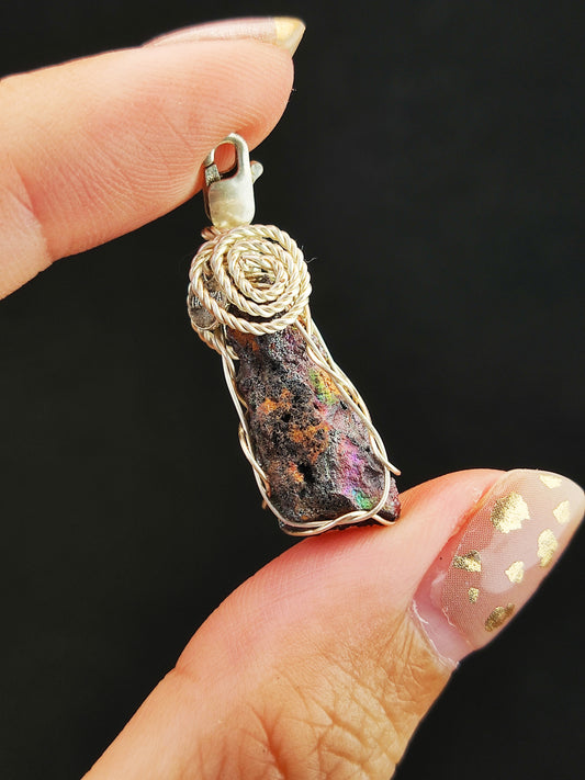 | Mini pendant | Goethite Pendant Copper Wire Wrapped Gemstone Pendant | COLOUR: Gold x Green| 100% natural color |