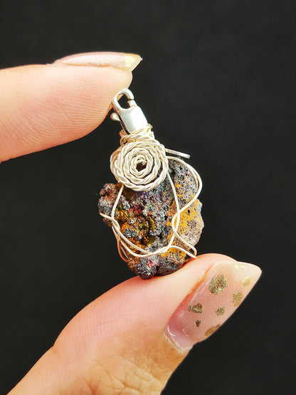 | Mini pendant | Goethite Pendant Copper Wire Wrapped Gemstone Pendant | COLOUR: Goldr | 100% natural color |
