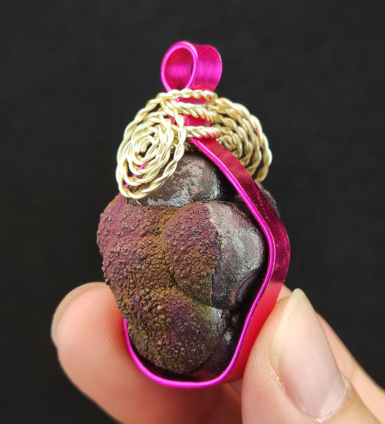 | Brand New Accessories | Goethite Pendant Copper Wire Wrapped Gemstone Pendant | COLOUR: Red | 100% natural color |