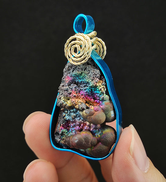 | Brand New Accessories | Goethite Pendant Copper Wire Wrapped Gemstone Pendant | COLOUR: Rainbow | 100% natural color |