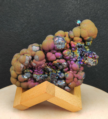 | Top premium rare Iridescent Goethite, Turgite, Hematite, Iridescent | COLOUR: Red x Gold x Blue x Green | 100% natural color |