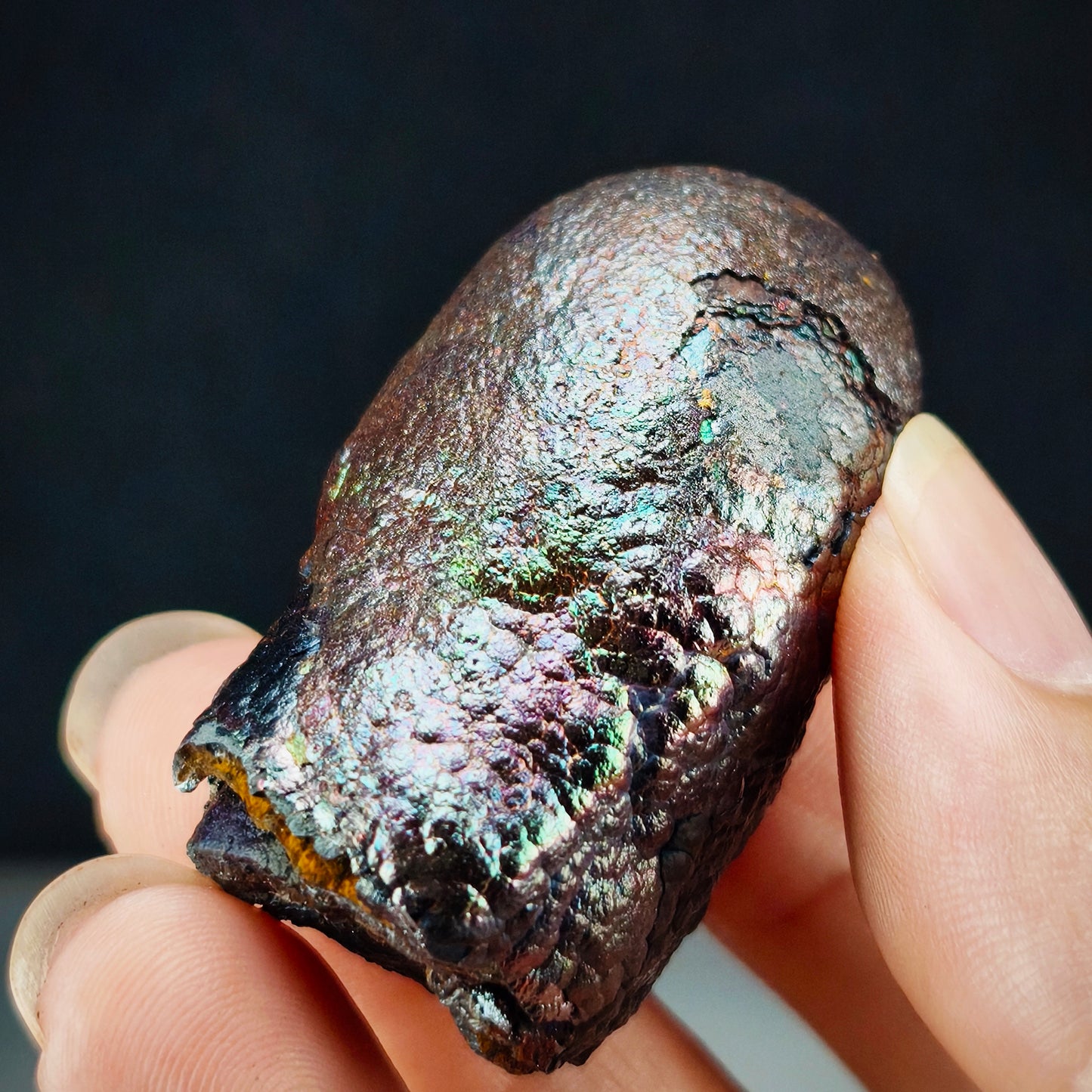 大佛柱｜圓頭柱柱造型｜銀金粉三色｜力泥活石｜Leklai Iridescent Goethite