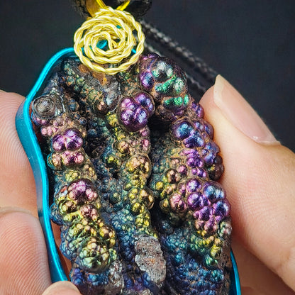 頂級大佛珠吊墜｜高階四色（金綠藍紫）｜力泥活石｜Leklai Iridescent Goethite