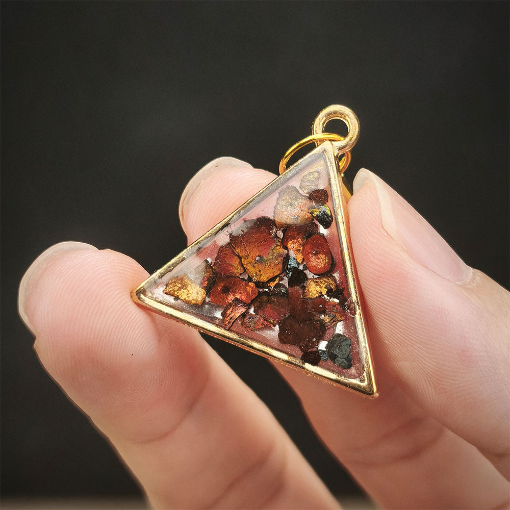 Destiny Starlight Pendant(Triangle Shape)
Pure Natural Malaysian Leklai | Grand Buddha Bead · Buddha Pillar Transformation Pendant
Lucky Number Random Pairing | One-of-a-Kind Collector's Piece