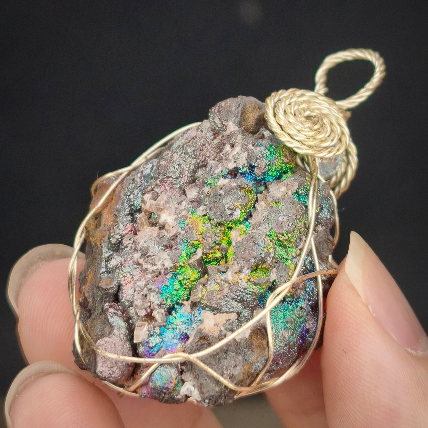Diamond Sparkle Leklai | Energy Pendant (Approx. 4x3cm) | Brilliant Refraction & Crystalline Symbiosis | Purifying Aura, Attracting Wealth & Benefactors | Natural Malaysia Living Stone