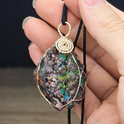 Diamond Sparkle Leklai | Energy Pendant (Approx. 4x3cm) | Brilliant Refraction & Crystalline Symbiosis | Purifying Aura, Attracting Wealth & Benefactors | Natural Malaysia Living Stone