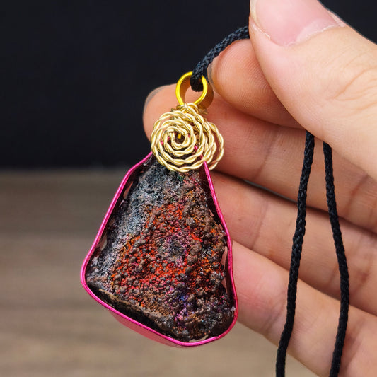 | 頂級 | 新式鑲嵌飾物 | 特別紅色 | 七彩力泥活石 | 力泥活石 |