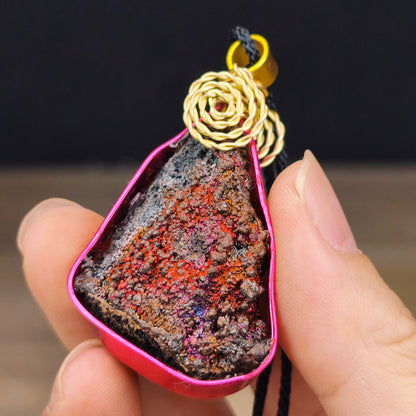 | 頂級 | 新式鑲嵌飾物 | 特別紅色 | 七彩力泥活石 | 力泥活石 |