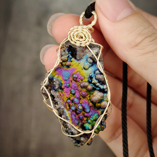 「頂級」大佛珠吊墜 | 圓潤膽料精華| 藍金紫綠銀五色爆色顯化 | 穩固事業生機、招財守財、智慧覺知與全方位避小人屏蔽 | 馬來西亞力泥