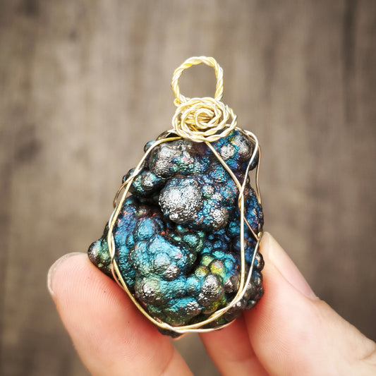 「收藏級」大佛珠吊墜 | 重量級圓卜卜膽料 | 罕見天藍色共生、紫金綠銀粉全能頻率 | 穩固財務磁場、吸引高端貴人、全方位屏蔽小人 | 馬來西亞力泥