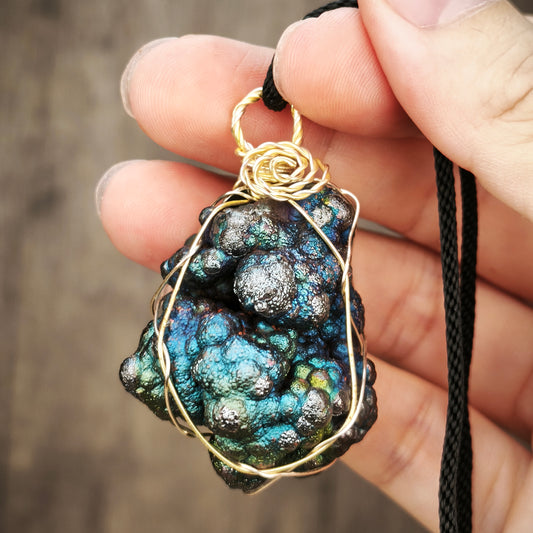 「收藏級」大佛珠吊墜 | 重量級圓卜卜膽料 | 罕見天藍色共生、紫金綠銀粉全能頻率 | 穩固財務磁場、吸引高端貴人、全方位屏蔽小人 | 馬來西亞力泥