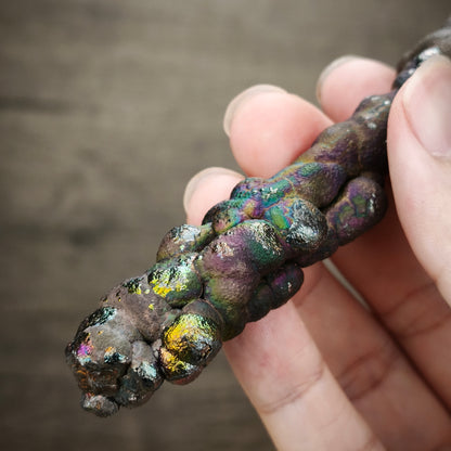 "Premium" Buddha Pillar (Shape: Contract Pen) | Rounded Energy Essence (Approx. 11*1.5cm) | Sign with the Universe: Purple, Green & Blue High-Frequency Symbiosis | Strategic Wisdom, Career Vitality & Authority Protection | Malaysia Leklai