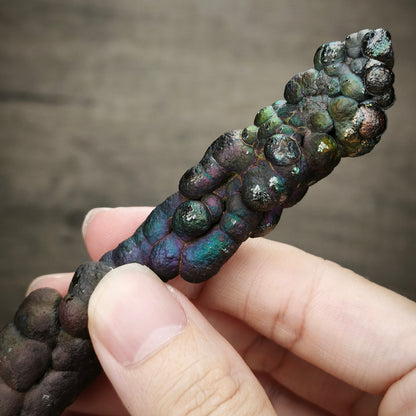 "Premium" Buddha Pillar (Shape: Contract Pen) | Rounded Energy Essence (Approx. 11*1.5cm) | Sign with the Universe: Purple, Green & Blue High-Frequency Symbiosis | Strategic Wisdom, Career Vitality & Authority Protection | Malaysia Leklai