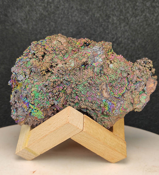 | Top premium rare Iridescent Goethite, Turgite, Hematite, Iridescent | COLOUR: Gold, Green | 100% natural color |