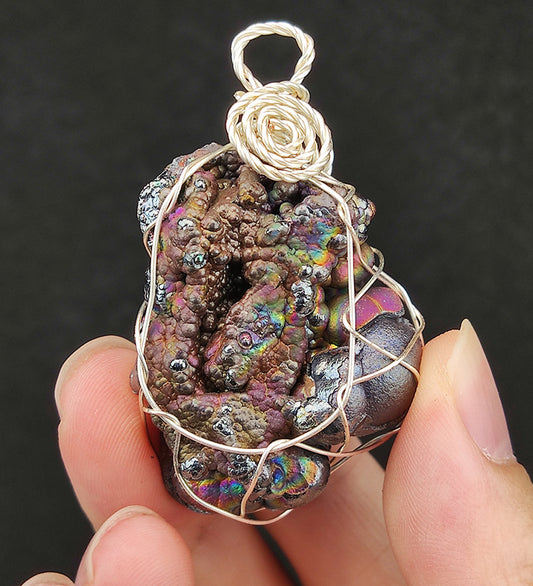 | Goethite Pendant Copper Wire Wrapped Gemstone Pendant | COLOUR: Silver, Gold, Red | 100% natural color |