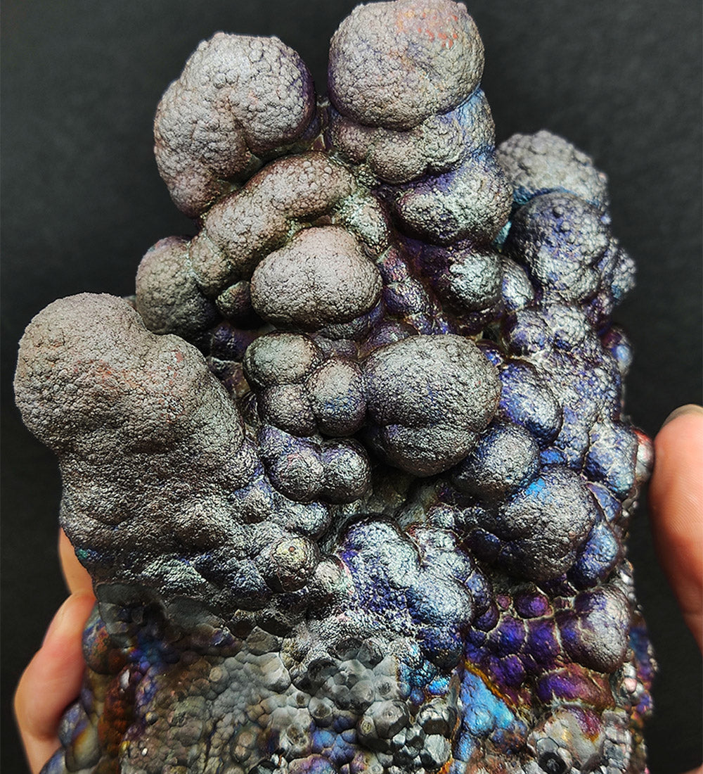 Goethite shape similar：Palm | Big decoration| Top premium rare Iridescent Goethite, Turgite, Hematite, Iridescent | COLOUR: Blue, Silver | 100% natural color |