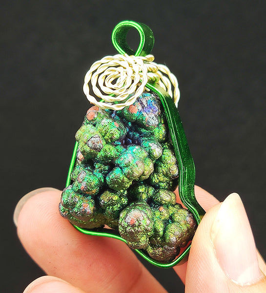 | Brand New Accessories | Goethite Pendant Copper Wire Wrapped Gemstone Pendant | COLOUR:  Green | 100% natural color |