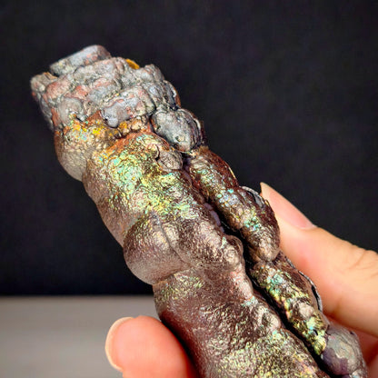 「收藏級」大佛柱 | 重量級粗壯精華 (約 15*4cm) | 金、綠、粉三色高階共生 | 強力招財、穩固基業、貴人扶持與全方位氣場武裝 | 馬來西亞力泥