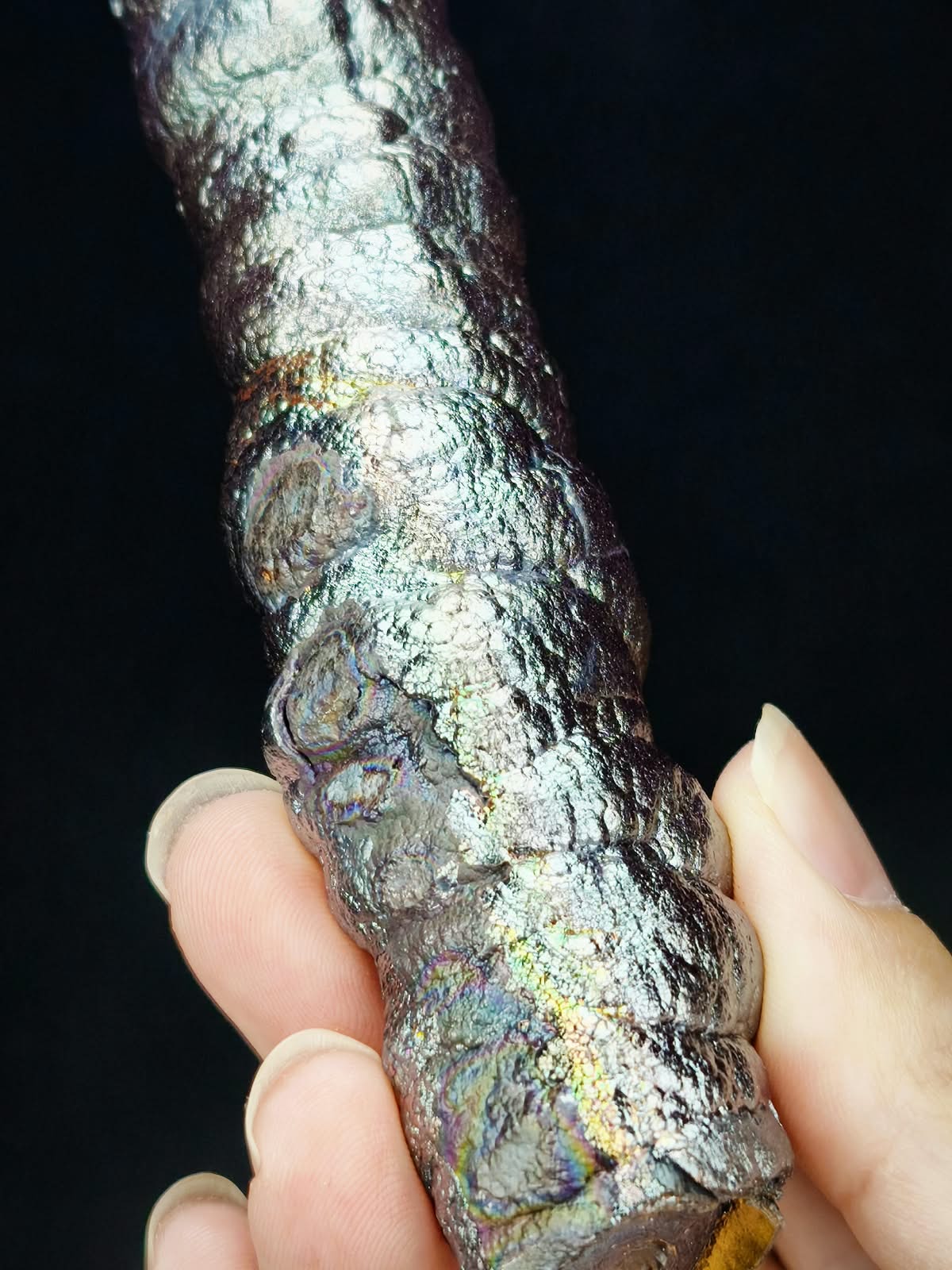Natural Stylish Silver and Pink Leklai Bodhi Pillar (10.5cm). Featuring high directional focus for powerful wealth attraction, clearing deceptive people, and boosting love and career. Raw by HARUKA.