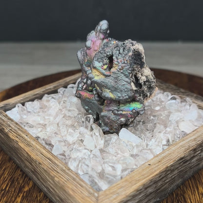閃閃大佛珠力泥 |「勝利手」造型能量擺件 (約 7cm) | 突破停滯與結果顯化 | 全方位運勢提升 (財運、愛情、人緣) | 馬來西亞天然力泥