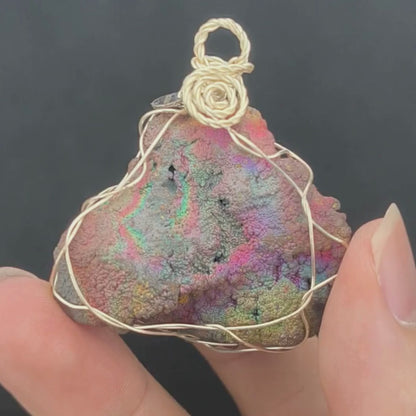 珊瑚力泥活石 | 能量吊墜 (約 3x4cm) | 生命擴展與多維氣場守護 | 淨化負能量、招財招貴人 | 馬來西亞天然力泥
