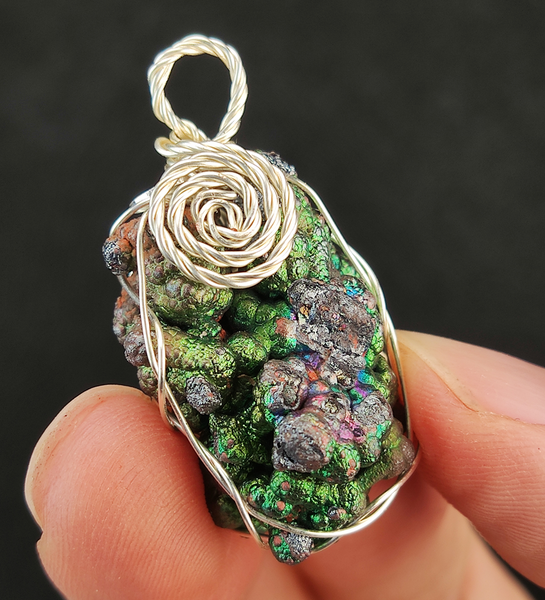 | Goethite Pendant Copper Wire Wrapped Gemstone Pendant | COLOUR: Green, Silver | 100% natural color |