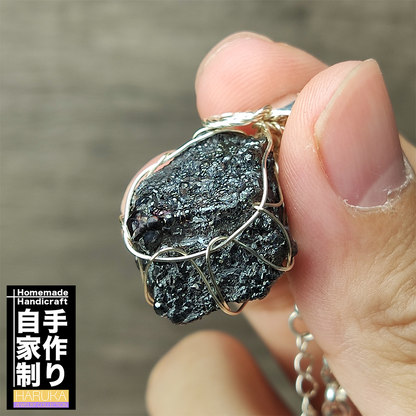 Top Grade Black Calcite Mini Raw Stone Charm | Silver-Black Aesthetic - Portable Wealth & Stability Stone