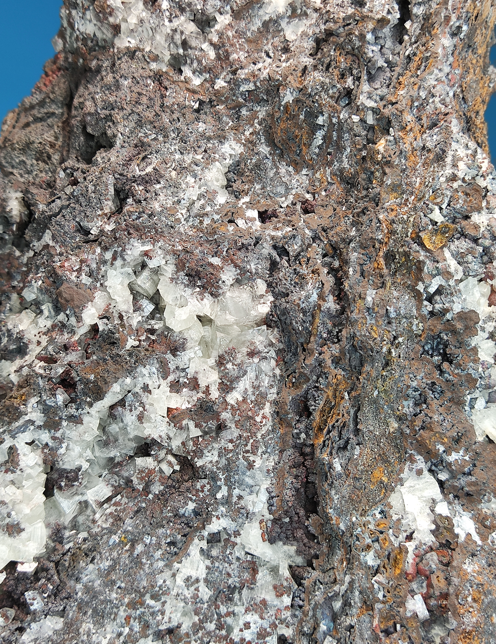 | 19KG | Top premium rare Iridescent Goethite, Turgite, Hematite, Iridescent | COLOUR: Goethite with White Quartz,Crystal | 100% natural color |