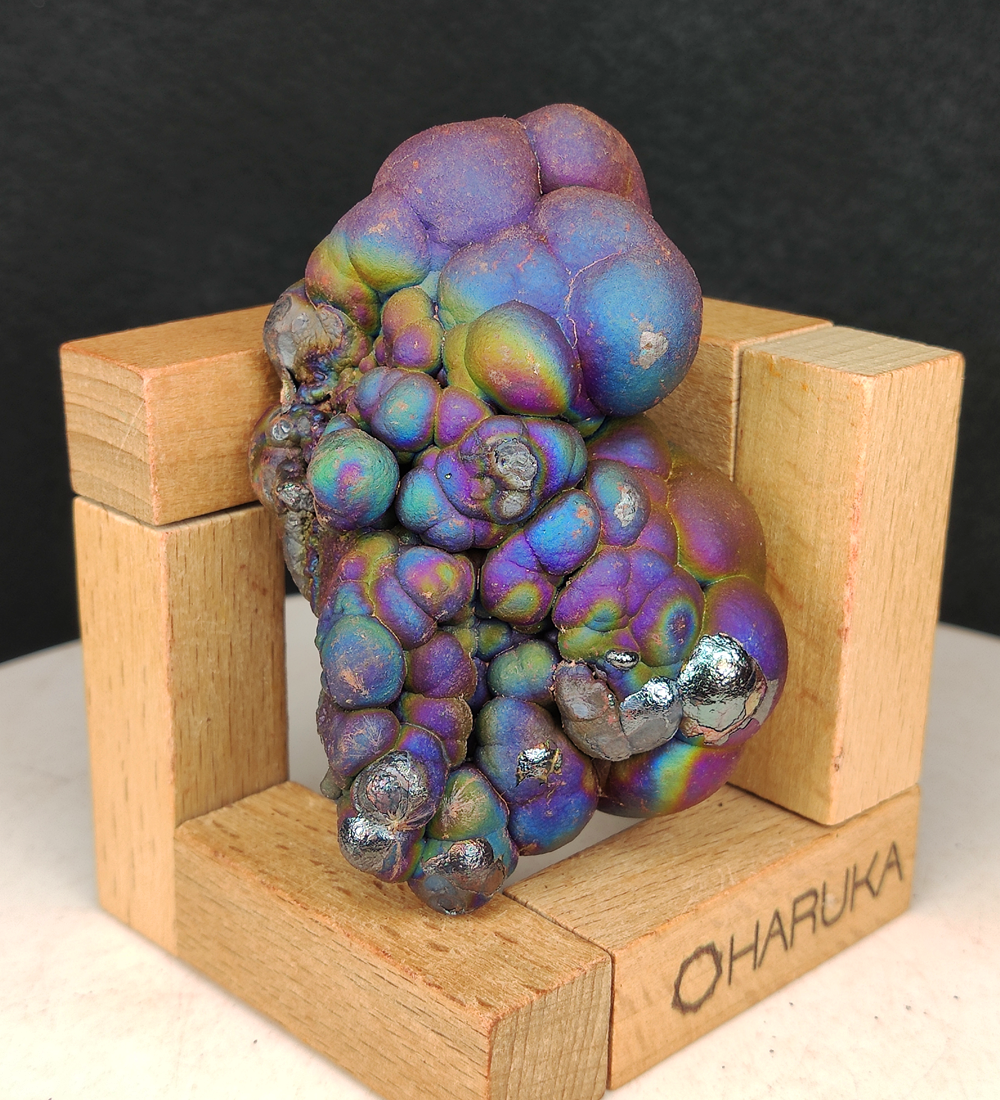 | Top premium rare Iridescent Goethite, Turgite, Hematite, Iridescent | COLOUR: Blue, Green, Pink| 100% natural color |
