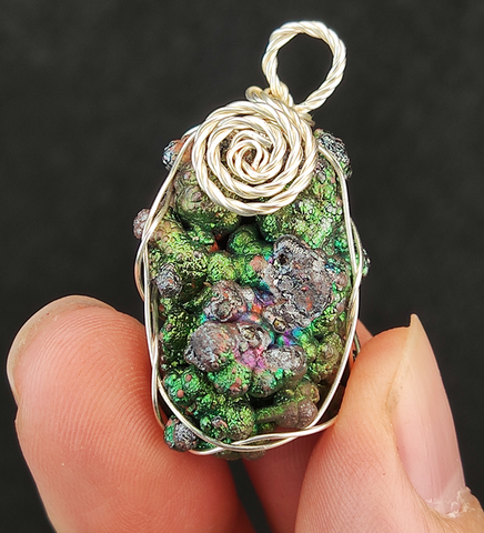 | Goethite Pendant Copper Wire Wrapped Gemstone Pendant | COLOUR: Green, Silver | 100% natural color |