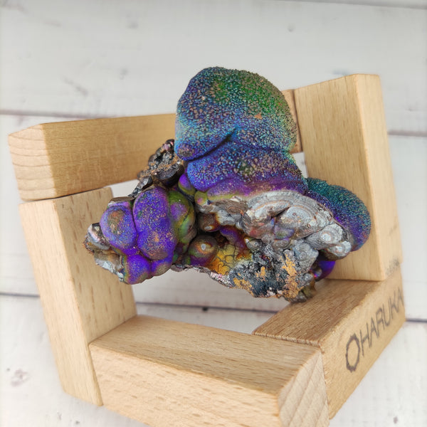 | Top premium rare Iridescent Goethite, Turgite, Hematite, Iridescent | COLOUR: purple, green, glod| 100% natural color |