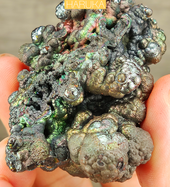 | Top premium rare Iridescent Goethite, Turgite, Hematite, Iridescent | COLOUR: gold, Green | 100% natural color |