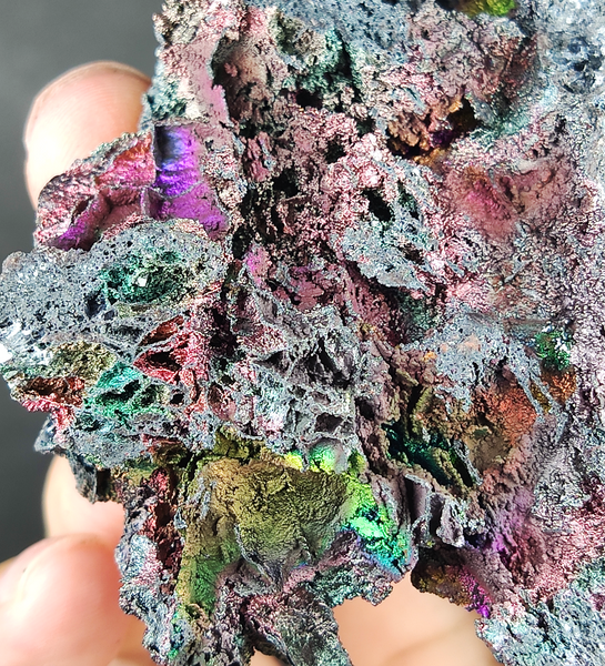 | Top premium rare Iridescent Goethite, Turgite, Hematite, Iridescent | COLOUR: Pink, Purple, green with White Quartz,Crystal | 100% natural color |