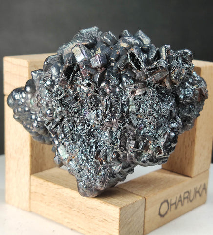 | Top premium rare Iridescent Goethite, Turgite, Hematite, Iridescent | COLOUR: Silver black ,Turgite with black Calcite | 100% natural color |