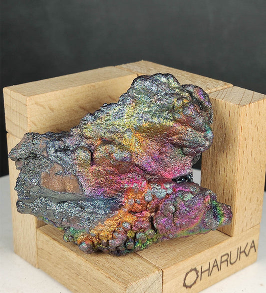 | Top premium rare Iridescent Goethite, Turgite, Hematite, Iridescent | COLOUR: pink, Gold | 100% natural color |