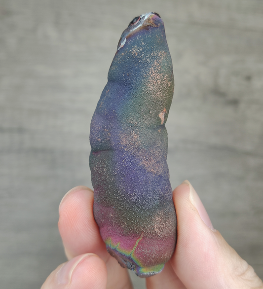 | Goethite Pillar(6.8cm) | Top premium rare Iridescent Goethite, Turgite, Hematite, Iridescent | COLOUR:Green, Pink | 100% natural color |