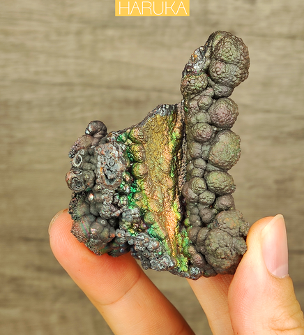 | Goethite Pillar(6.1cm) | Top premium rare Iridescent Goethite, Turgite, Hematite, Iridescent | COLOUR: gold , Silver | 100% natural color |