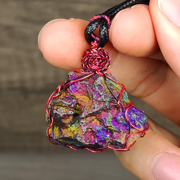 | Goethite Pendant Copper Wire Wrapped Gemstone Pendant | COLOUR: Green,Purple | 100% natural color |