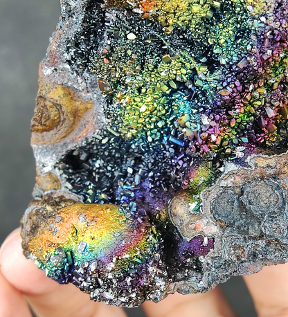 | Top premium rare Iridescent Goethite, Turgite, Hematite, Iridescent | COLOUR: Rainbow calcite with White Quartz Crystal | 100% natural color |