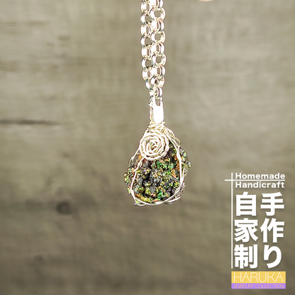 【豐盛守護】頂級黃金系七彩力泥吊墜｜金綠粉三色交織：核心膽料集能、招財顯化、貴人扶持、事業生機開拓、隨身精緻靈石護身符