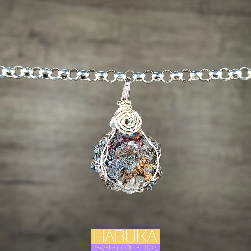 | Mini pendant | Goethite Pendant Copper Wire Wrapped Gemstone Pendant | COLOUR: Rainbow with White  Quartz,Crystal | 100% natural color |