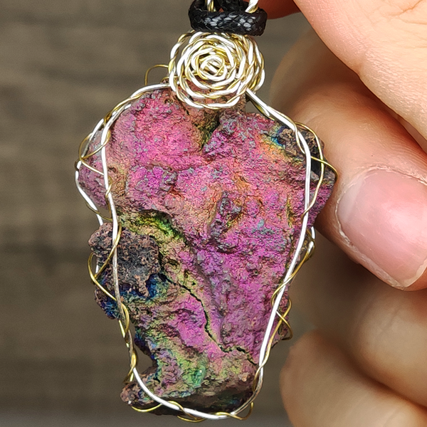 | Goethite Pendant Copper Wire Wrapped Gemstone Pendant | COLOUR: Green , Pink | 100% natural color |