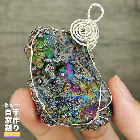 | Goethite Pendant Copper Wire Wrapped Gemstone Pendant | COLOUR: Green, Purple | 100% natural color |