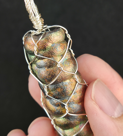 Aurora Golden Green Leklai Pillar Pendant | 4.1cm | Authority & Wealth (Gold) x Career & Opportunity (Green) | Malaysia Natural Leklai