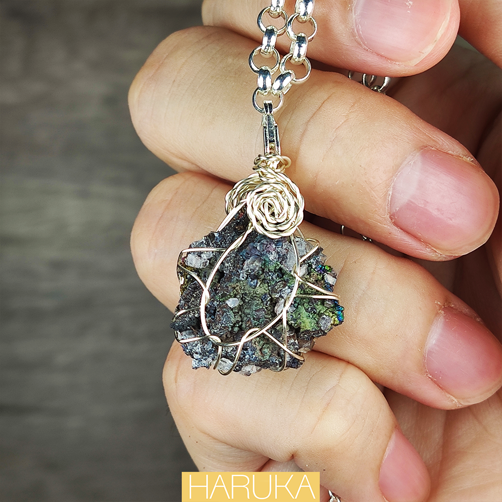 | Mini pendant | Goethite Pendant Copper Wire Wrapped Gemstone Pendant | COLOUR: Rainbow with White  Quartz,Crystal | 100% natural color |