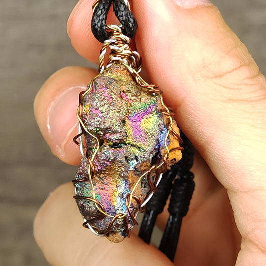 | Goethite Pendant Copper Wire Wrapped Gemstone Pendant | COLOUR: Gold, Purple | 100% natural color |