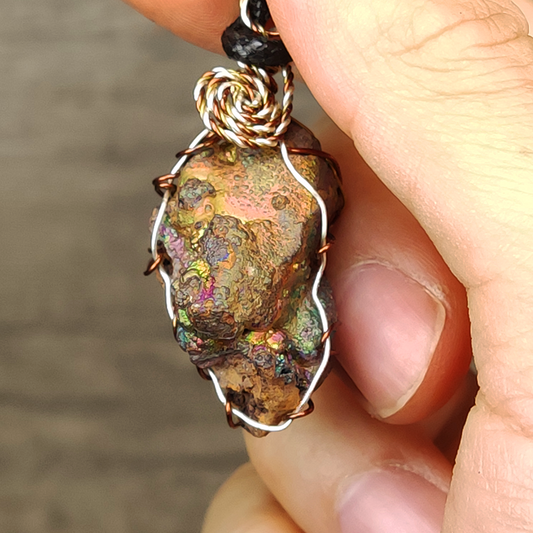 | Goethite Pendant Copper Wire Wrapped Gemstone Pendant | COLOUR: Gold, Purple | 100% natural color |