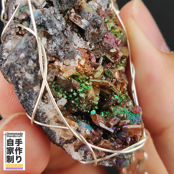 | Top premium rare Iridescent Goethite, Turgite, Hematite, Iridescent | COLOUR: Rainbow ,Turgite with gold Calcite &amp; White Quartz,Crystal | 100% natural color |