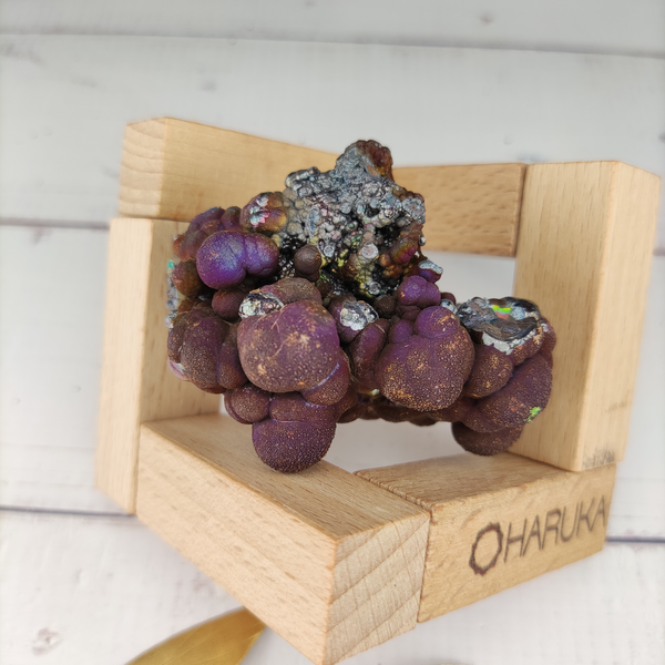 | Top premium rare Iridescent Goethite, Turgite, Hematite, Iridescent | COLOUR: Purple | 100% natural color |