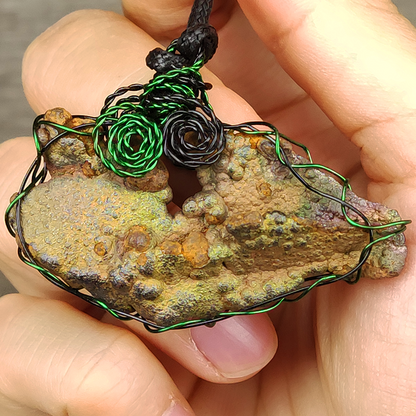 Trinity Rainbow Leklai Pendant | Gold, Purple & Green Radiance | Wealth, Wisdom & Career Prosperity